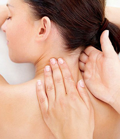 Điểm ấn đầu cổ vai gáy