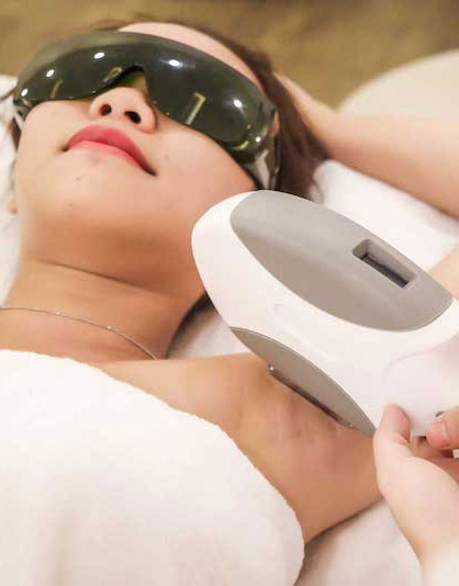 Triệt lông vĩnh viễn vùng Nách